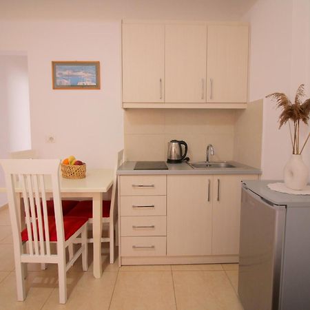 Afrimi Relax Apartments Sarande Exterior photo