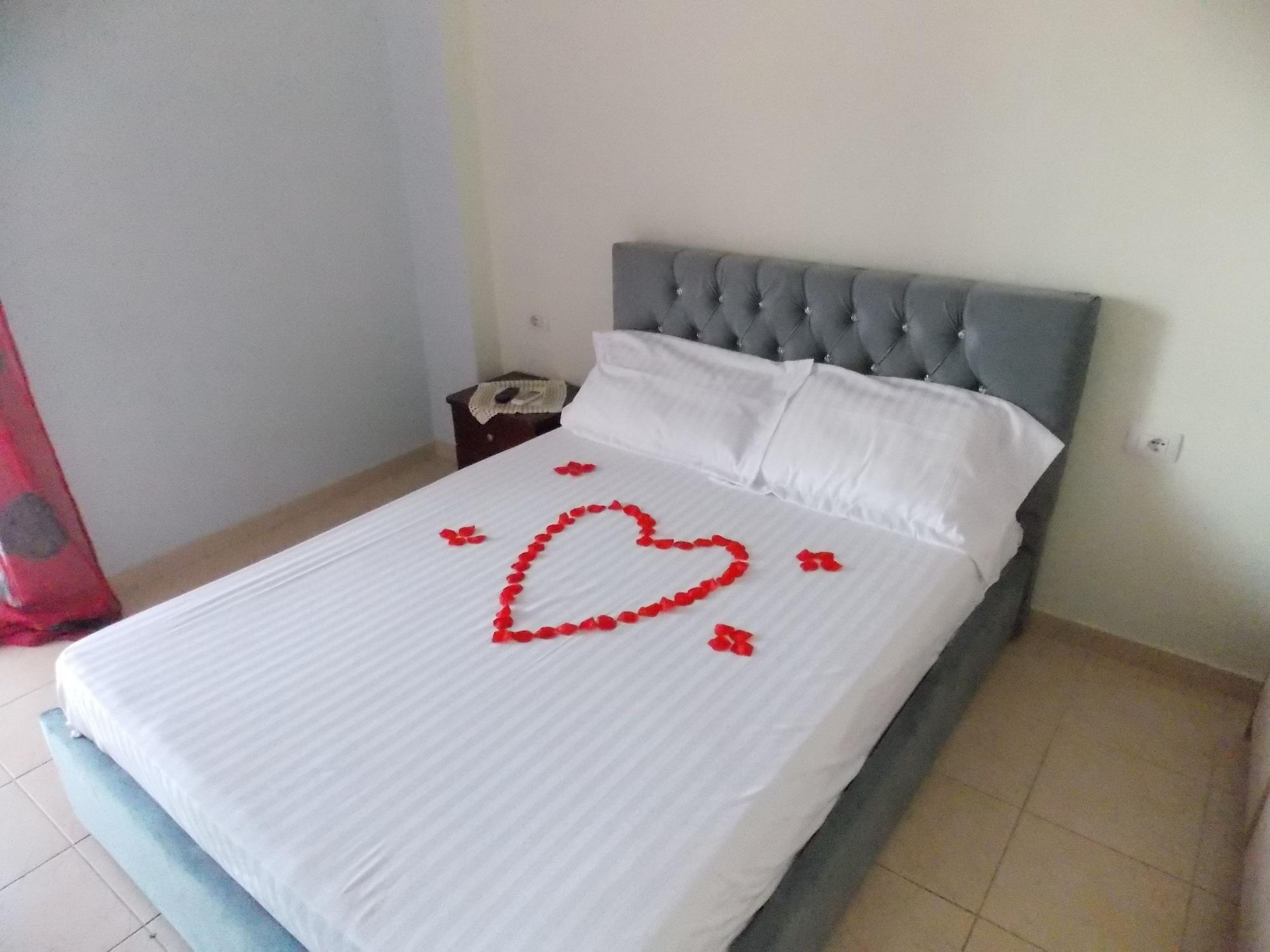 Afrimi Relax Apartments Sarande Exterior photo